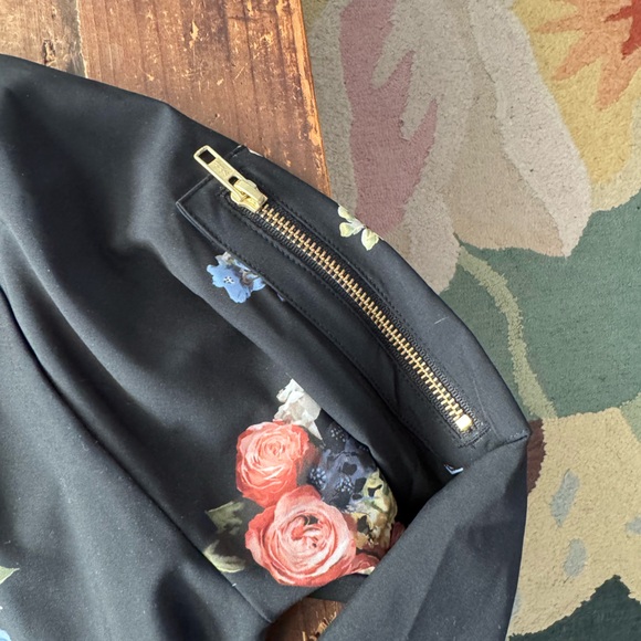 Albion Fit Rose Black Bomber jacket - Picture 5 of 12